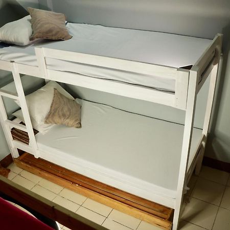E Transient Hostel Paranaque City Εξωτερικό φωτογραφία