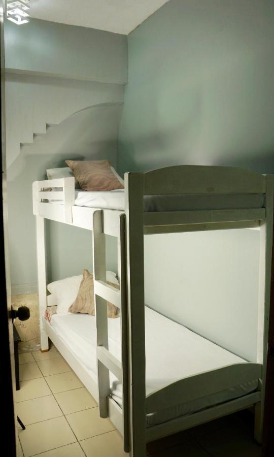 E Transient Hostel Paranaque City Εξωτερικό φωτογραφία